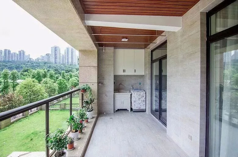 陽臺護欄不同種類的特點有哪些？