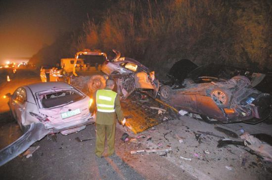 高速公路波形護欄